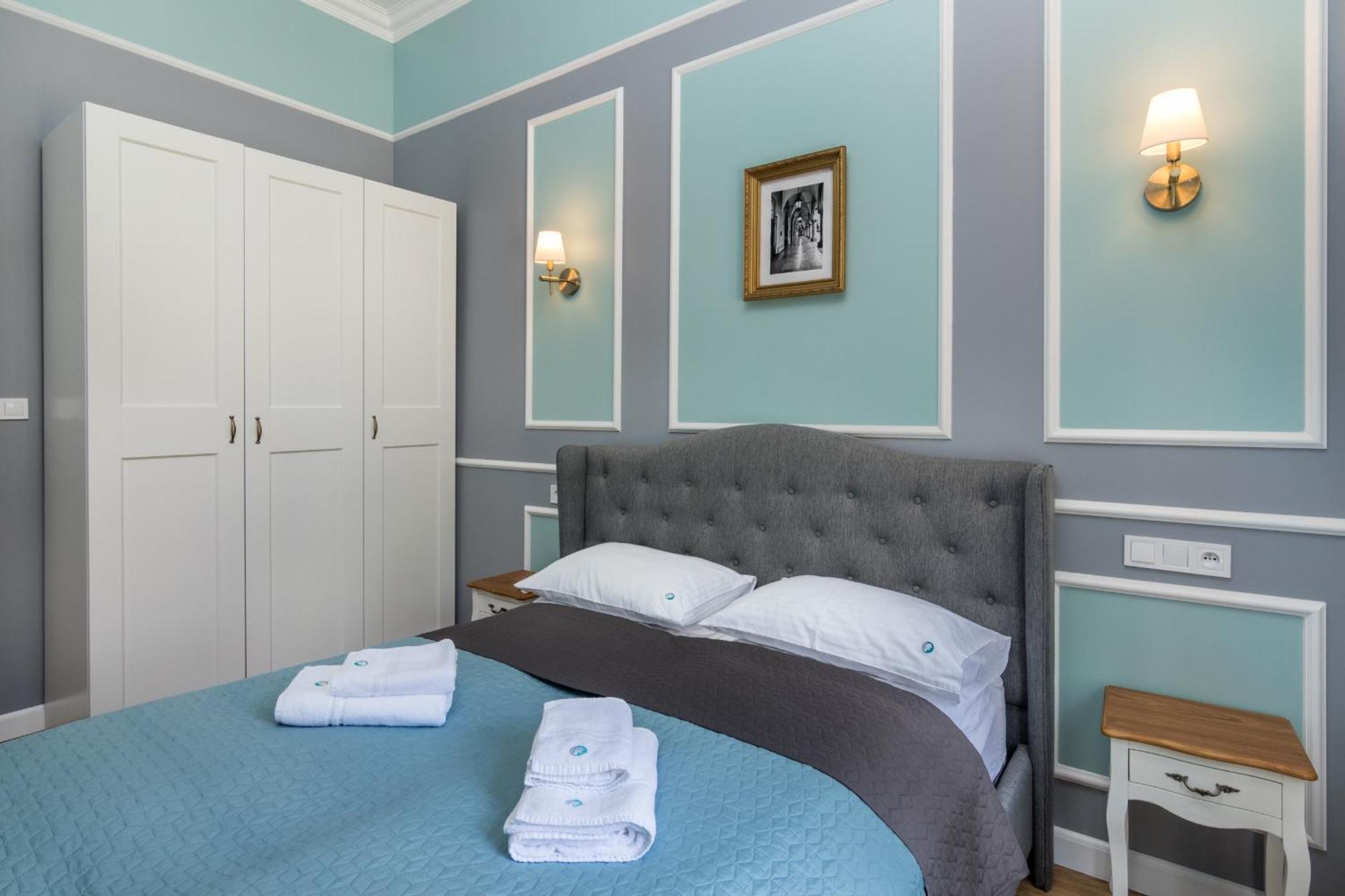 Beautiful For 4 People In Cracow By Renters